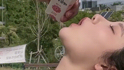 우유받아먹기 챌린지 (쿨걸야동,섹트야동,쇼츠야동,한국야동)